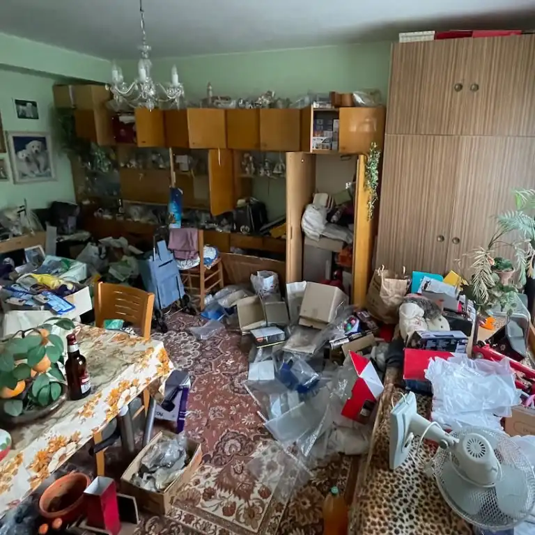 Vyklizení starého domu Pelhřimov